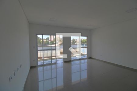 Sala de casa à venda com 3 quartos, 229m² em Vila Anhanguera, São Paulo