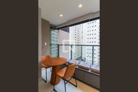 Varanda de kitnet/studio para alugar com 1 quarto, 31m² em Campo Belo, São Paulo