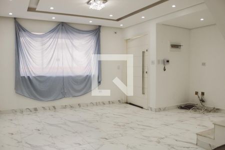 Sala de casa para alugar com 3 quartos, 230m² em Jardim Virginia Bianca, São Paulo