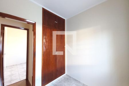 Quarto 2 de casa para alugar com 3 quartos, 120m² em Jardim Londres, Campinas