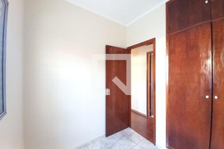 Quarto 2 de casa para alugar com 3 quartos, 120m² em Jardim Londres, Campinas