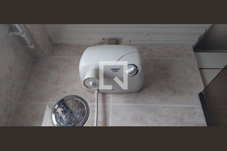 Apartamento à venda com 68m², 2 quartos e 1 vaga Apartamento à venda com 68m², 2 quartos e 1 vagaBanheiro