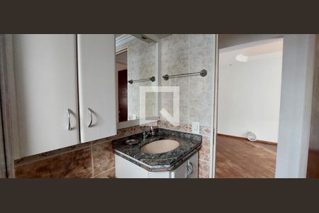 Apartamento à venda com 68m², 2 quartos e 1 vaga Apartamento à venda com 68m², 2 quartos e 1 vagaBanheiro