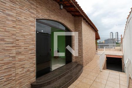 Casa à venda com 322m², 3 quartos e 4 vagas Casa à venda com 322m², 3 quartos e 4 vagasÁrea Externa