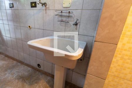 Casa à venda com 322m², 3 quartos e 4 vagas Casa à venda com 322m², 3 quartos e 4 vagasÁrea de Serviço