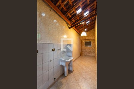 Casa à venda com 322m², 3 quartos e 4 vagas Casa à venda com 322m², 3 quartos e 4 vagasÁrea de Serviço