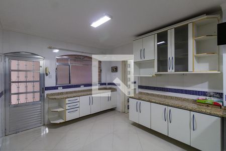 Casa à venda com 322m², 3 quartos e 4 vagas Casa à venda com 322m², 3 quartos e 4 vagasCozinha