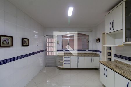 Casa à venda com 322m², 3 quartos e 4 vagas Casa à venda com 322m², 3 quartos e 4 vagasCozinha