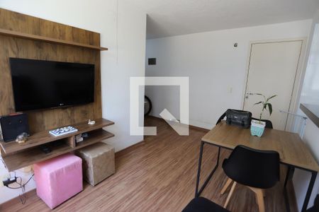 SALA de apartamento para alugar com 2 quartos, 48m² em Parque Santa Rosa, Suzano