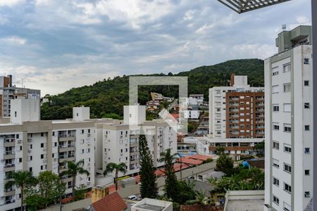 Suíte 01 de apartamento para alugar com 2 quartos, 90m² em Itacorubi, Florianópolis