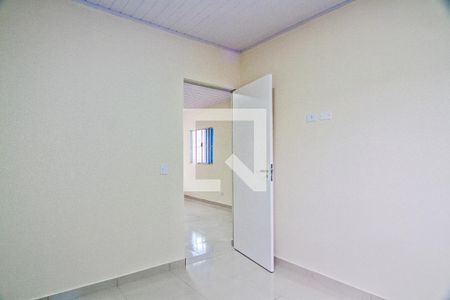 Suíte de casa para alugar com 3 quartos, 80m² em Vila Romero, São Paulo