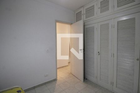 Quarto de apartamento para alugar com 2 quartos, 140m² em Vila Júlia, Guarujá