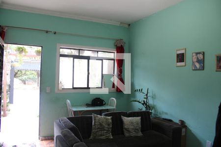 Sala de casa para alugar com 1 quarto, 100m² em Jardim Laguna, Contagem