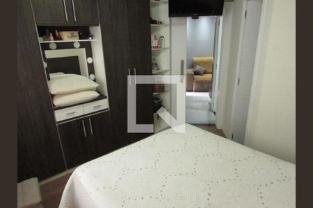Quarto Suíte de apartamento à venda com 2 quartos, 57m² em Jardim Henriqueta, Taboão da Serra