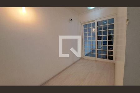 Casa à venda com 3 quartos, 260m² em Vila Vivaldi, São Bernardo do Campo