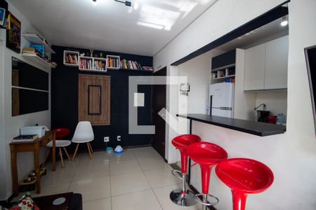 Sala de apartamento à venda com 2 quartos, 68m² em Medianeira, Porto Alegre