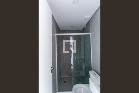 Banheiro de apartamento à venda com 1 quarto, 33m² em Vila Invernada, São Paulo
