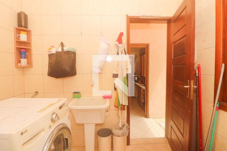 Casa à venda com 400m², 4 quartos e 4 vagas Casa à venda com 400m², 4 quartos e 4 vagasÁrea de Serviço