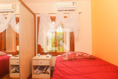 Casa à venda com 400m², 4 quartos e 4 vagas Casa à venda com 400m², 4 quartos e 4 vagasQuarto 1