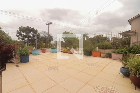 Casa à venda com 400m², 4 quartos e 4 vagas Casa à venda com 400m², 4 quartos e 4 vagasÁrea Externa