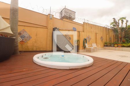 Casa à venda com 400m², 4 quartos e 4 vagas Casa à venda com 400m², 4 quartos e 4 vagasÁrea Externa