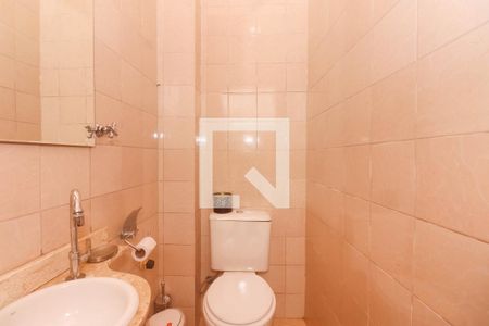 Casa à venda com 400m², 4 quartos e 4 vagas Casa à venda com 400m², 4 quartos e 4 vagasÁrea Externa - Banheiro