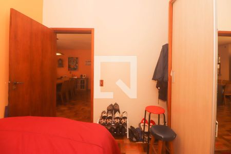 Casa à venda com 400m², 4 quartos e 4 vagas Casa à venda com 400m², 4 quartos e 4 vagasQuarto 1