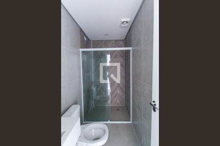 Banheiro de apartamento à venda com 1 quarto, 28m² em Vila Invernada, São Paulo