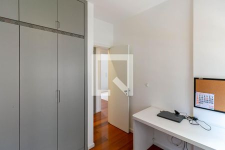 Quarto 1 de apartamento à venda com 3 quartos, 110m² em Buritis, Belo Horizonte
