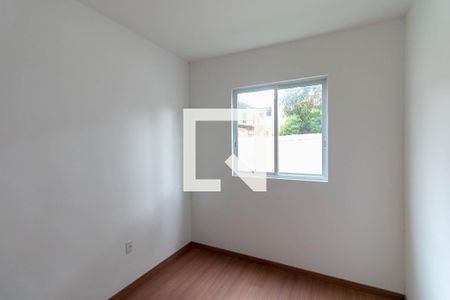 Apartamento à venda com 2 quartos, 52m² em Arvoredo, Contagem