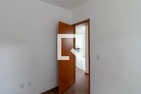 Apartamento à venda com 2 quartos, 52m² em Arvoredo, Contagem