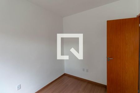 Apartamento à venda com 2 quartos, 52m² em Arvoredo, Contagem