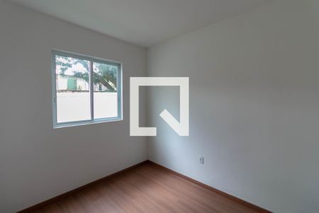 Apartamento à venda com 2 quartos, 52m² em Arvoredo, Contagem