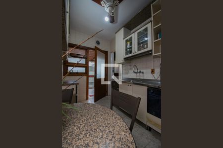 Cozinha de apartamento para alugar com 2 quartos, 90m² em Menino Deus, Porto Alegre