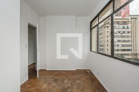 Quarto 1 de apartamento para alugar com 2 quartos, 74m² em Barro Preto, Belo Horizonte