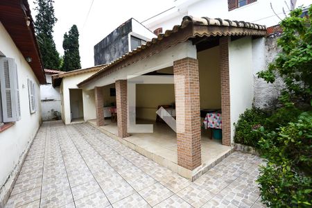 Casa à venda com 280m², 3 quartos e 2 vagas Casa à venda com 280m², 3 quartos e 2 vagasQuintal