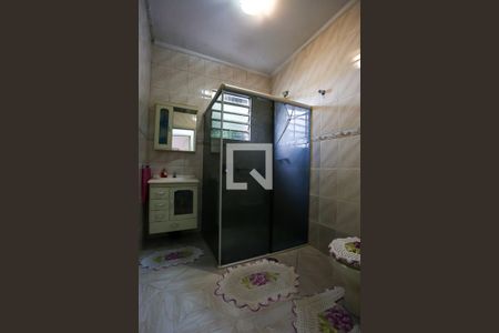 Casa à venda com 280m², 3 quartos e 2 vagas Casa à venda com 280m², 3 quartos e 2 vagasBanheiro