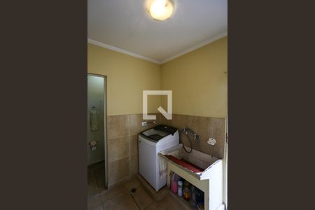 Casa à venda com 280m², 3 quartos e 2 vagas Casa à venda com 280m², 3 quartos e 2 vagasÁrea de Serviço