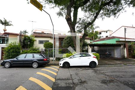 Casa à venda com 280m², 3 quartos e 2 vagas Casa à venda com 280m², 3 quartos e 2 vagasFachada