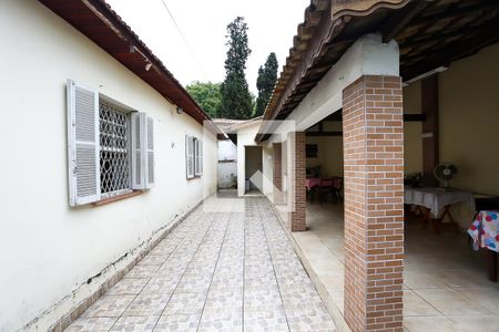 Casa à venda com 280m², 3 quartos e 2 vagas Casa à venda com 280m², 3 quartos e 2 vagasQuintal