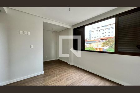 quarto 1 de apartamento à venda com 3 quartos, 156m² em Sagrada Família, Belo Horizonte