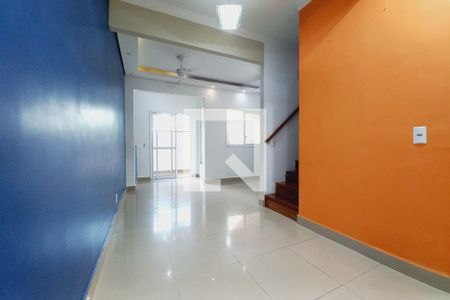 Sala TV de casa de condomínio para alugar com 3 quartos, 185m² em Residencial Parque da Fazenda, Campinas