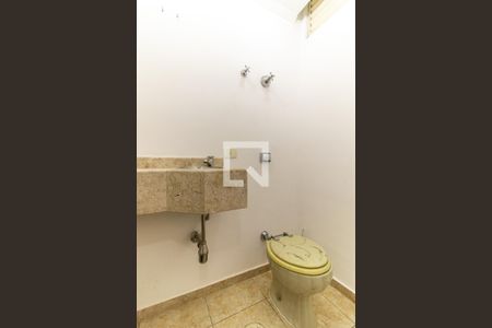 Lavabo de apartamento para alugar com 4 quartos, 190m² em Higienópolis, São Paulo