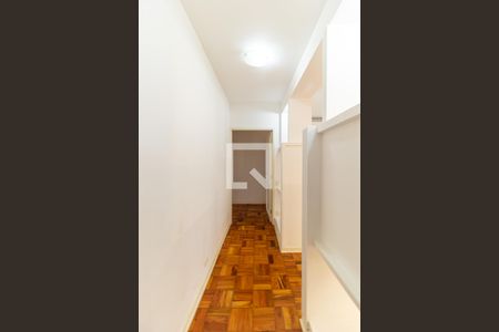 Corredor de apartamento para alugar com 4 quartos, 190m² em Higienópolis, São Paulo