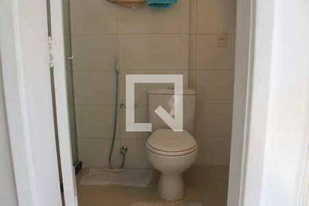 Banheiro de apartamento à venda com 1 quarto, 43m² em Humaitá, Rio de Janeiro