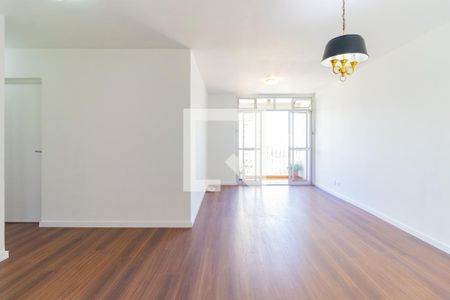 Sala de apartamento para alugar com 3 quartos, 73m² em Vila Sofia, São Paulo