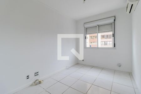 Dormitório de apartamento à venda com 3 quartos, 89m² em Vila Ipiranga, Porto Alegre