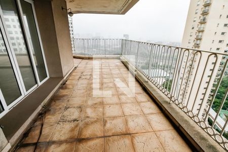 Apartamento à venda com 425m², 7 quartos e 5 vagas Apartamento à venda com 425m², 7 quartos e 5 vagasVaranda da Sala