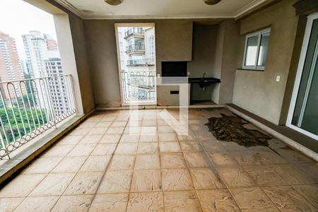 Apartamento à venda com 425m², 7 quartos e 5 vagas Apartamento à venda com 425m², 7 quartos e 5 vagasVaranda da Sala