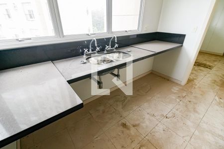 Apartamento à venda com 425m², 7 quartos e 5 vagas Apartamento à venda com 425m², 7 quartos e 5 vagasCozinha